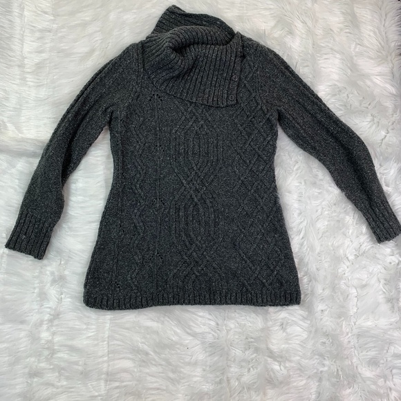 Beatrix Ost Gray turtle neck sweater - Picture 2 of 13